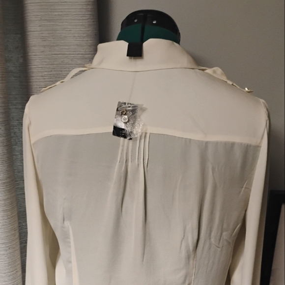 White House Black Market Long Sleeved Silk Bouse, Sz 8 - Picture 7 of 11